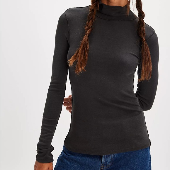 NWTS WE THE FREE TURTLENECK (XL) - Picture 4 of 7